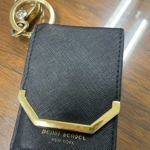 Henri Bendel key card wallet